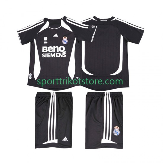 Retro Real Madrid Kinderset Auswärts trikot 2006 Kurzarm 2007 Retro Real Madrid Kinderset Auswärts trikot 2006 Kurzarm 2007